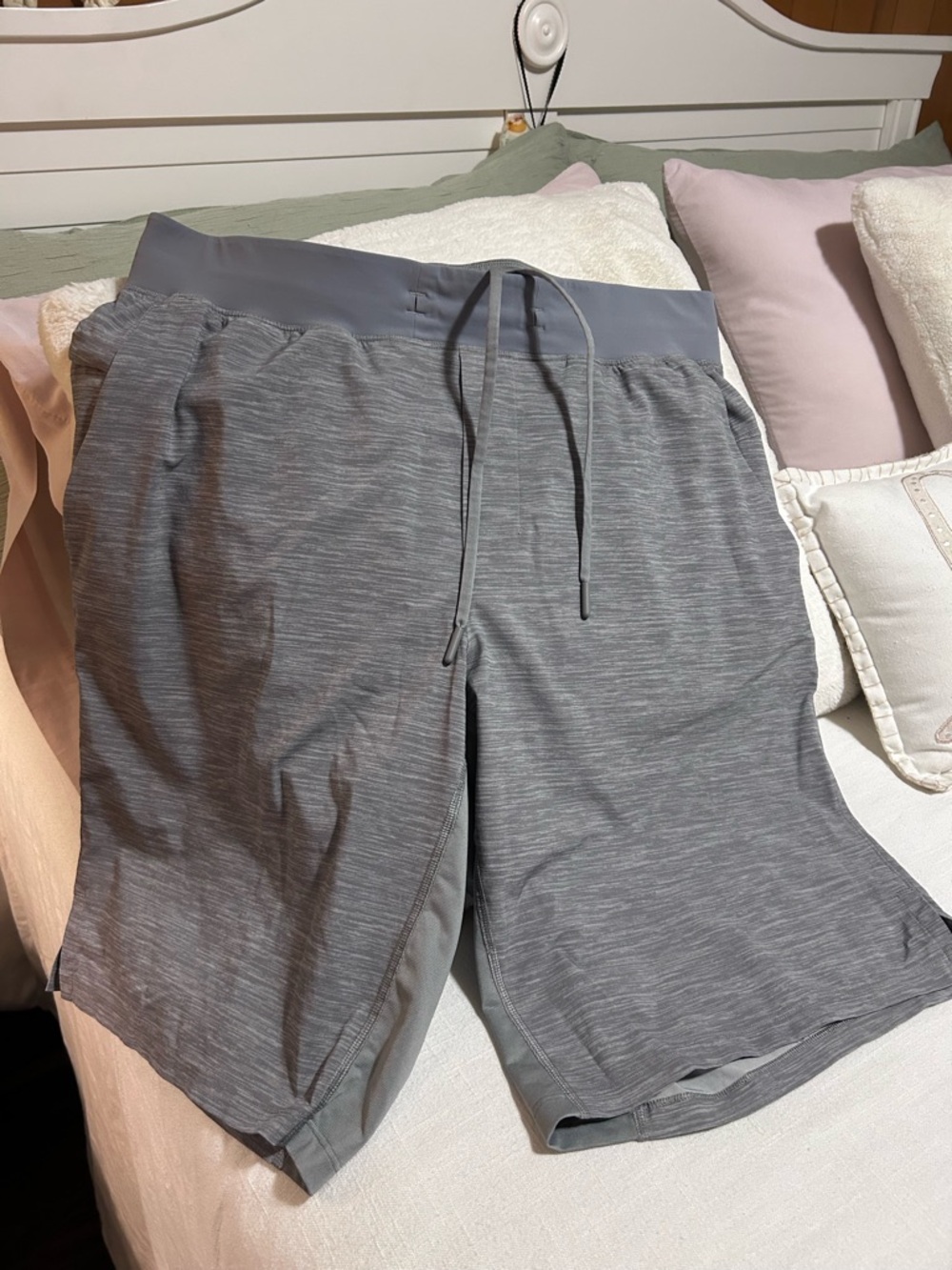 Lululemon/ Peloton T.H.E Linerless Men’s Athletic Shorts size XL